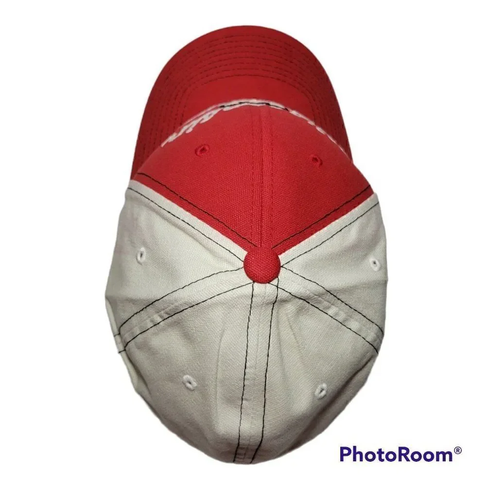 Adidas Wisconsin Badgers Hat Mens S/M‎